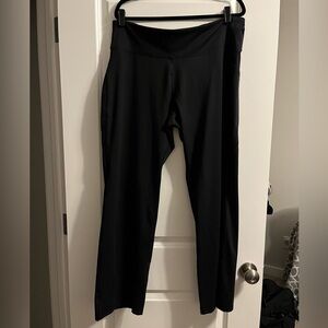 Target all in motion black flared leggings with pockets